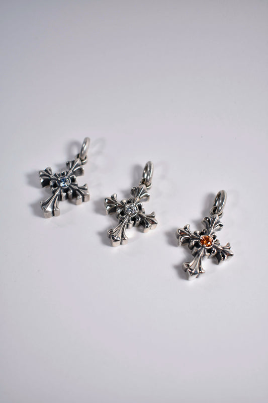 Courtyard Cross (Medium)